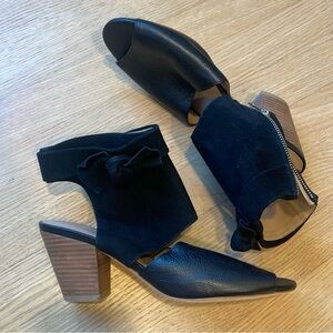 Anthropologie Black Peep-Toe Heels with Bow Size 10